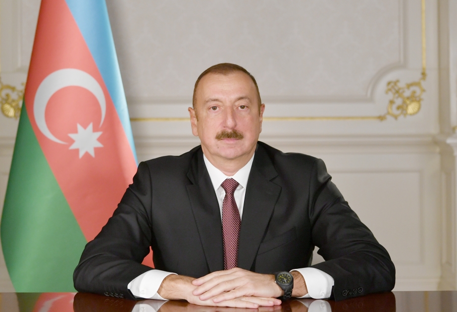 تهنئة الرئيس إلهام علييف للشعب الأذربيجاني بمناسبة يوم تضامن أذربيجانيي العالم ورأس السنة