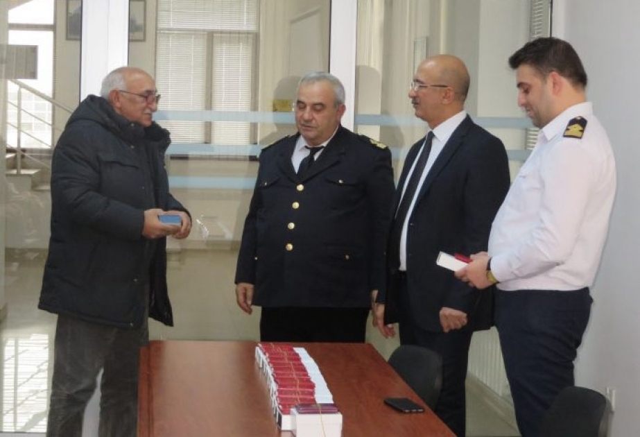 Gəmi təmirçilərinə yubiley medalları təqdim olunub