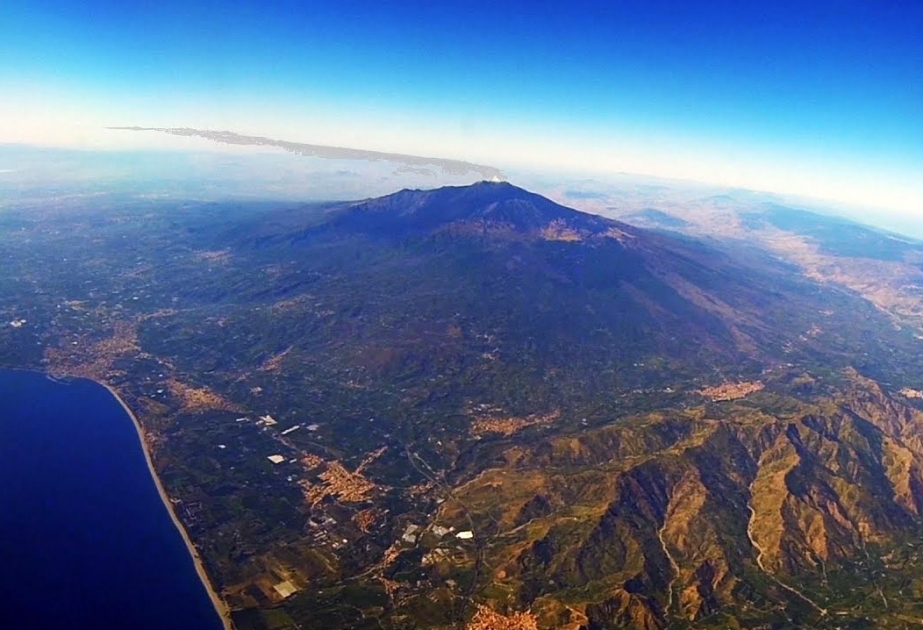 Etna vulkanı yaxınlığında yenidən zəlzələ baş verib