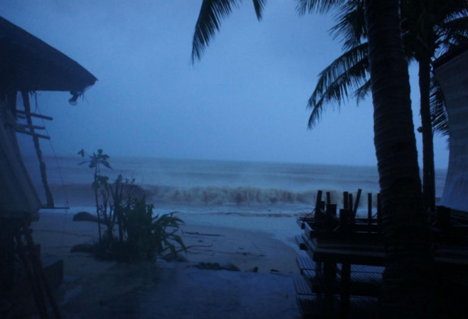“Pabuk” qasırğası Tailand sahillərinə çatıb VİDEO