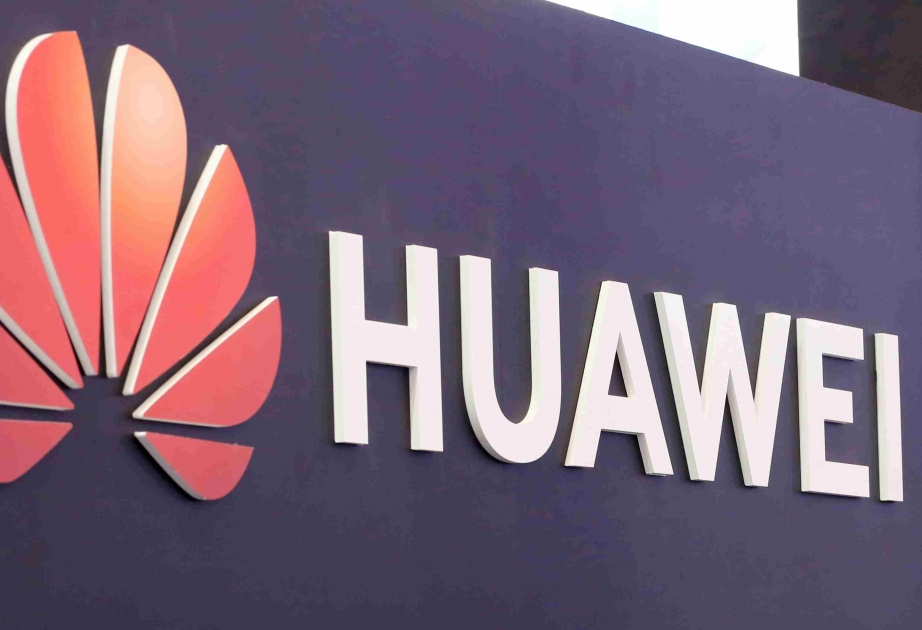 “Huawei” Yaxın Şərqdə ən böyük mağazasını Ər-Riyadda açıb