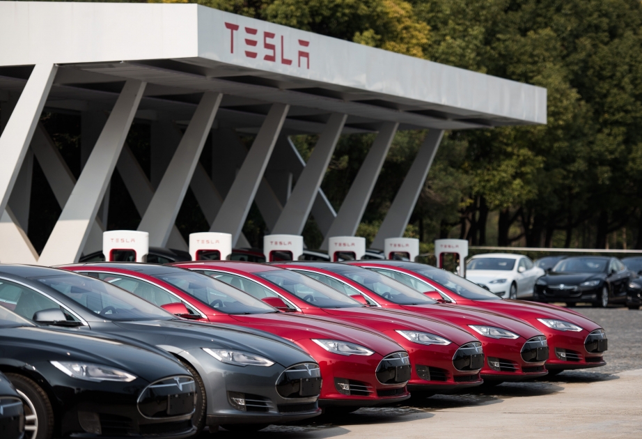 “Tesla”nın Şanxaydakı zavodunun təməli qoyulub VİDEO