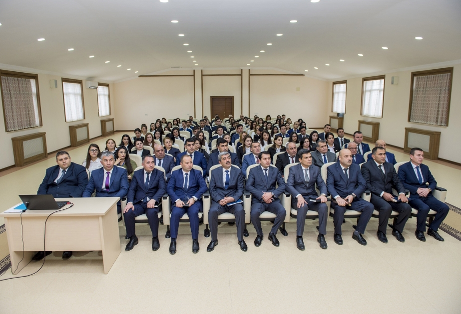 Naxçıvanda yeni fəaliyyətə başlayan gənc müəllimlərlə görüş