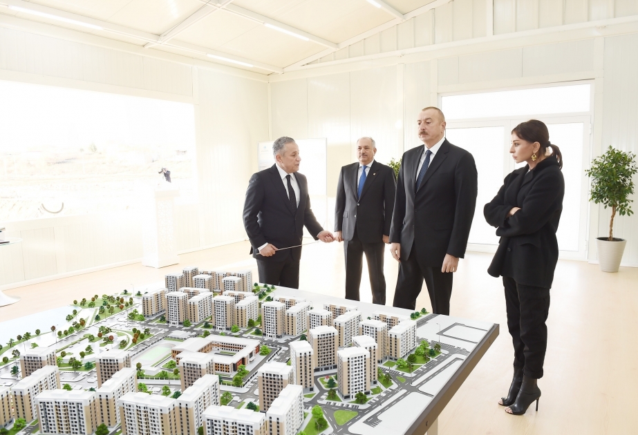 Se celebró la apertura del complejo residencial Yasamal de la Agencia Estatal de Vivienda