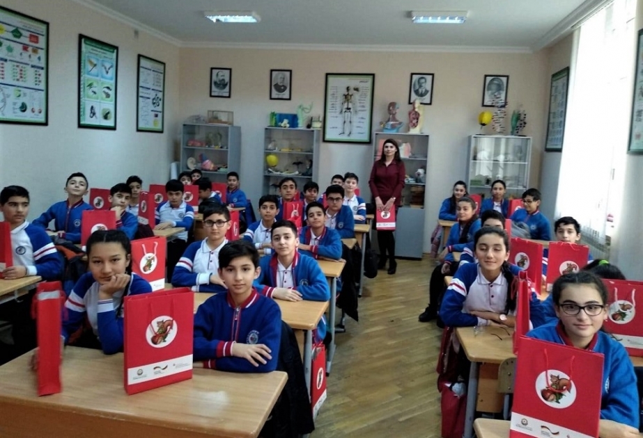 Mərkəzi Bank məktəbəqədər və ümumtəhsil müəssisələrində məşğələlər keçirib