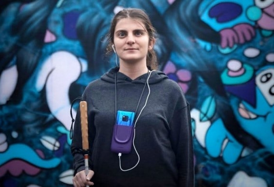 Новое приложение Huawei позволит слепым людям слышать эмоции собеседника
