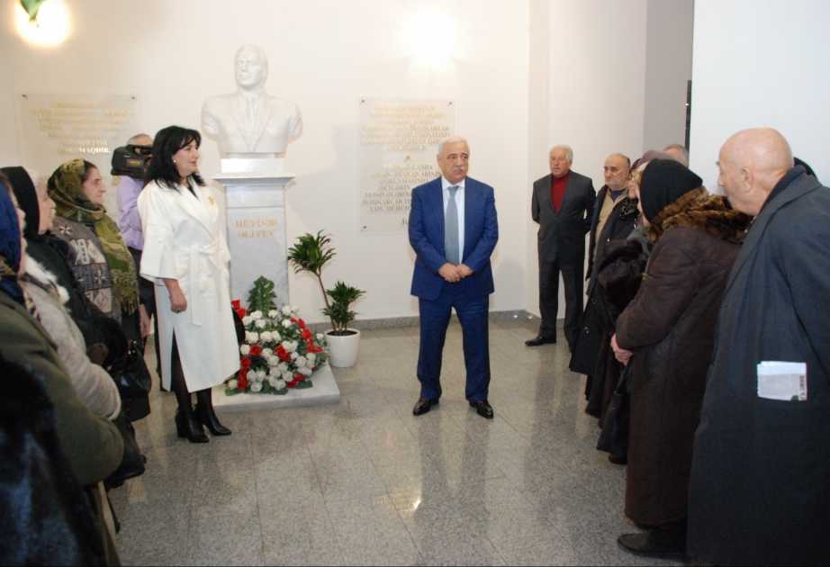 AHİK-də 20 Yanvar şəhidlərinin ailələrinə maddi yardımlar edilib