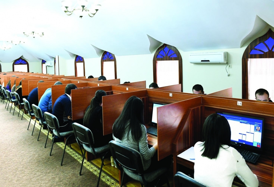 Naxçıvanda vakant dövlət qulluğu vəzifələrinin tutulması üçün elan olunmuş müsabiqənin test imtahanları mərhələsi başlayıb