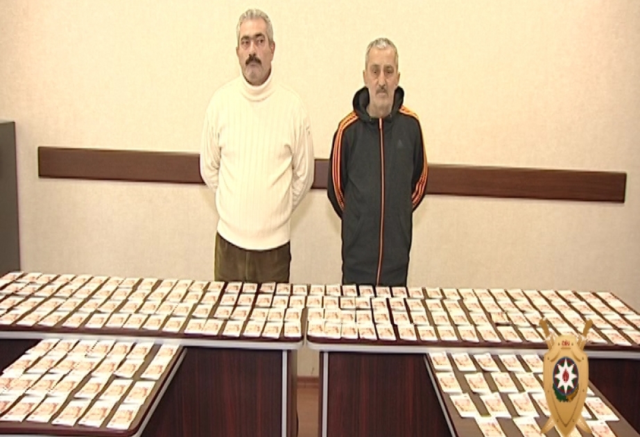 Bir milyon saxta rus rublunu satmaq istəyən şəxslər saxlanılıb VİDEO