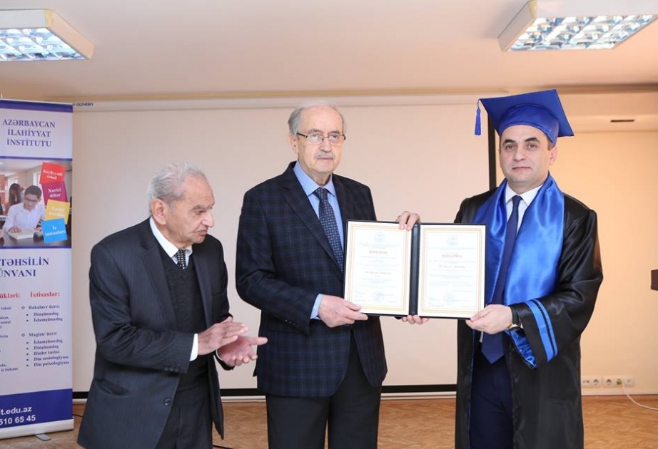 Azərbaycan İlahiyyat İnstitutu ilk fəxri doktor diplomunu təqdim edib