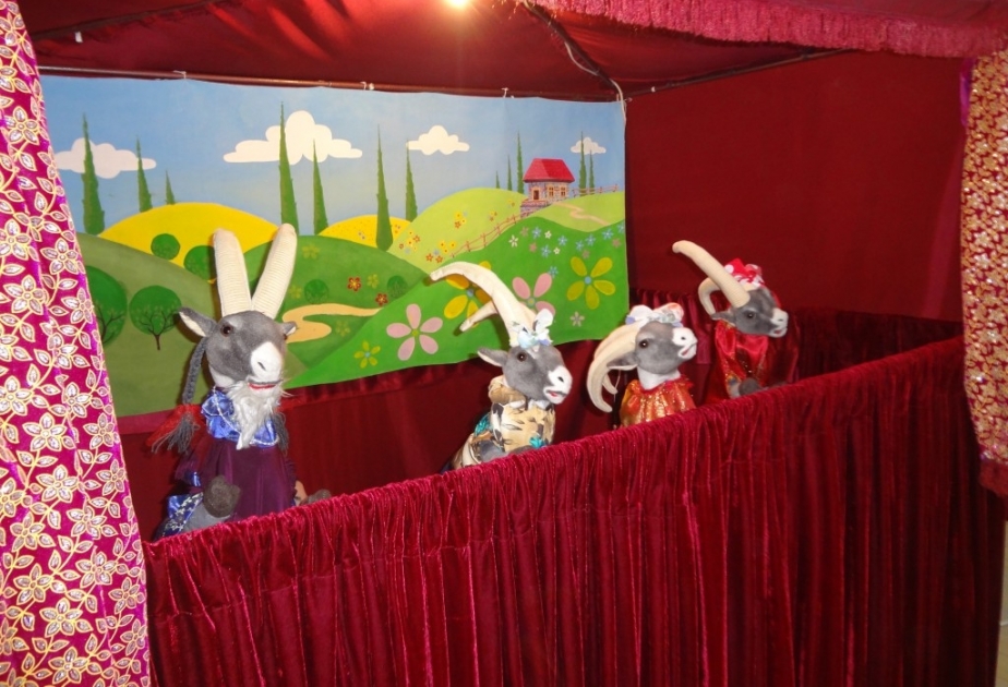 “Şəms” Uşaq Kukla Teatrında yeni ilin ilk tamaşası
