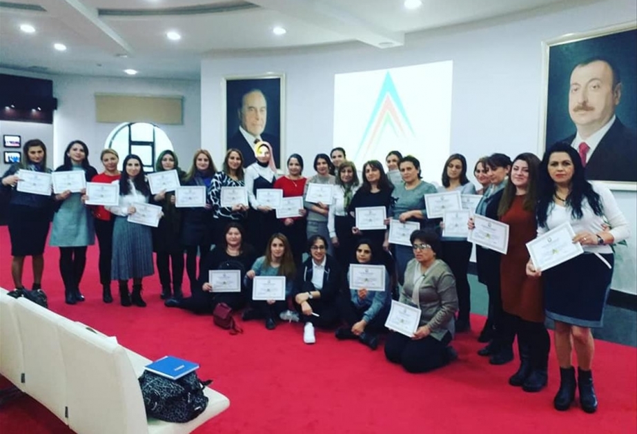 Suraxanı rayonu Heydər Əliyev Mərkəzində yeniyetmə və gənclərlə işin təşkilinə dair müzakirələr aparılıb