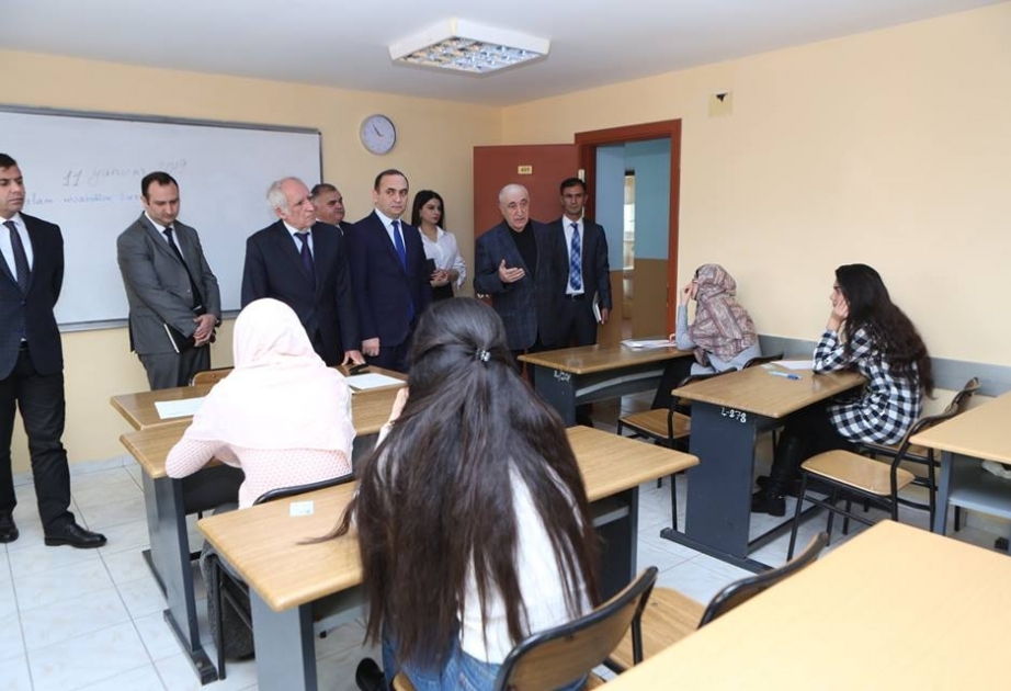 Aİİ rəhbərliyi yanında İctimai Nəzarət Şurasının üzvləri qış imtahan sessiyasını izləyiblər