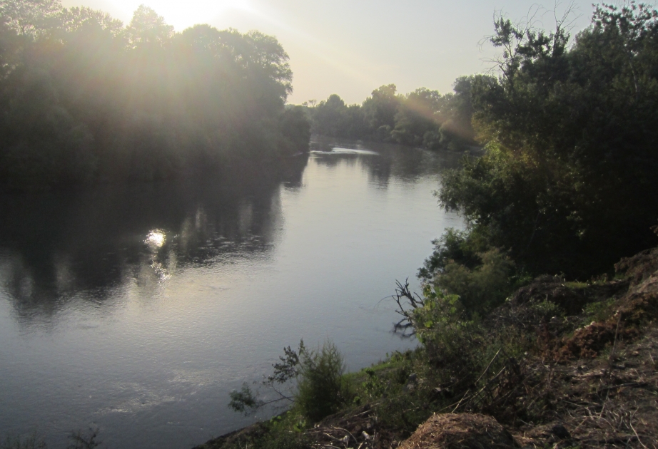 В пункте Эйричай на реке Ганых отмечено понижение уровня воды на 10 сантиметров