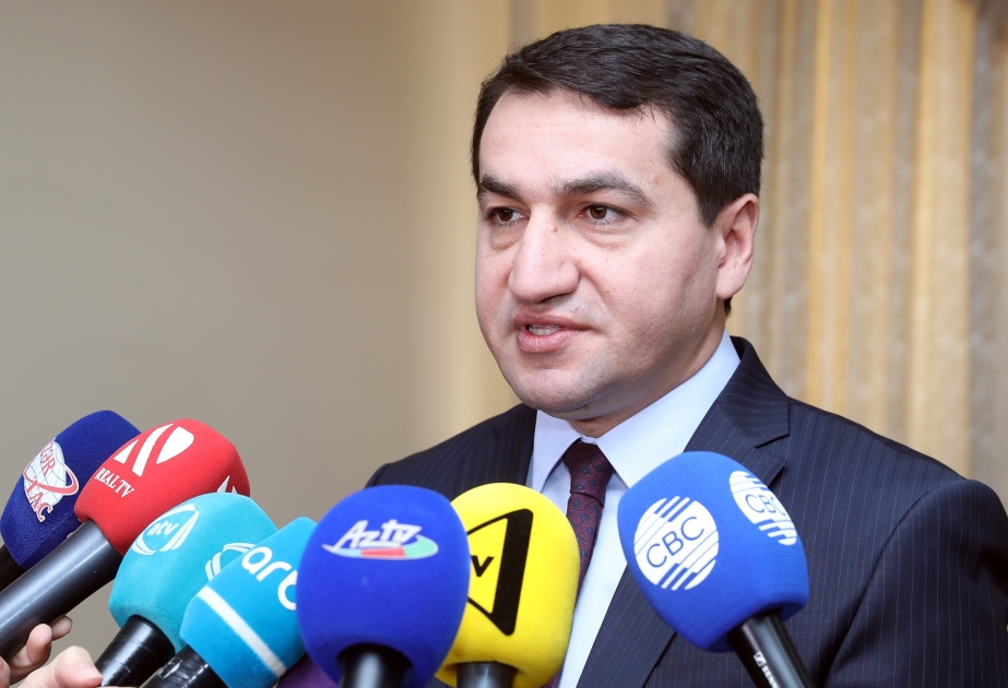 Hikmət Hacıyev: Ermənistanın “konyak diplomatiyası”nın maliyyə mənbəyini kriminal pullar təşkil edir