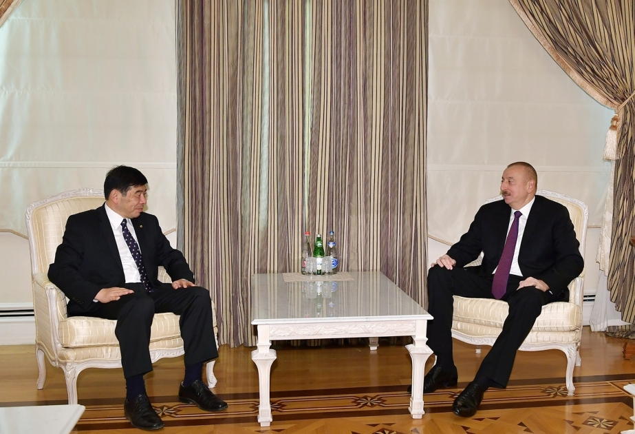 阿塞拜疆总统接见世界海关组织秘书长