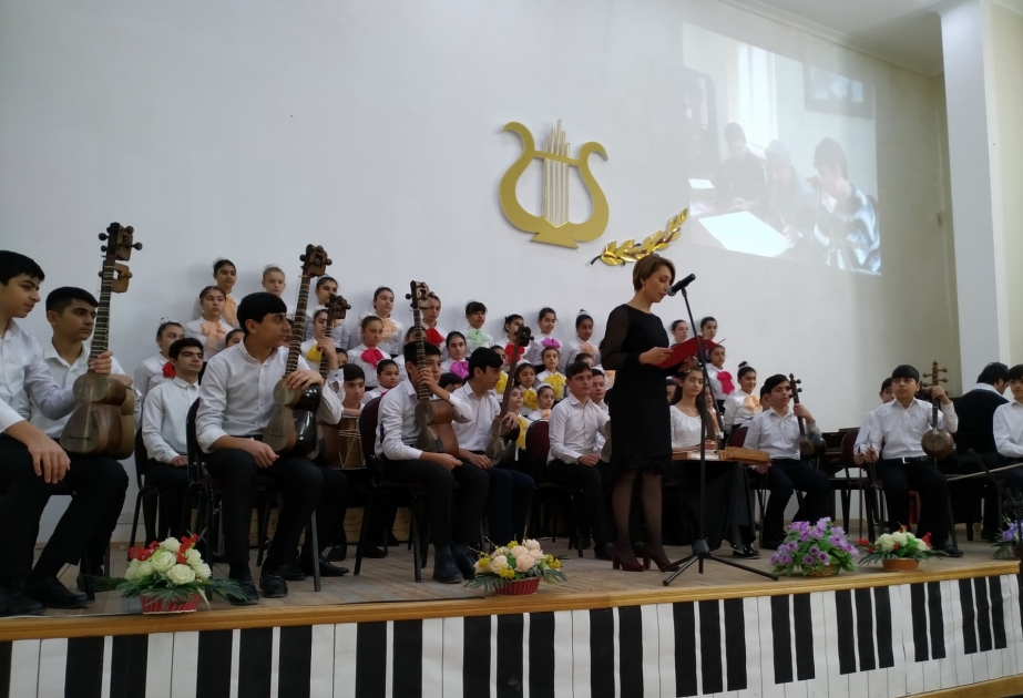 Musiqi məktəbində Arif Məlikovun anadan olmasının 85 illiyi qeyd edilib