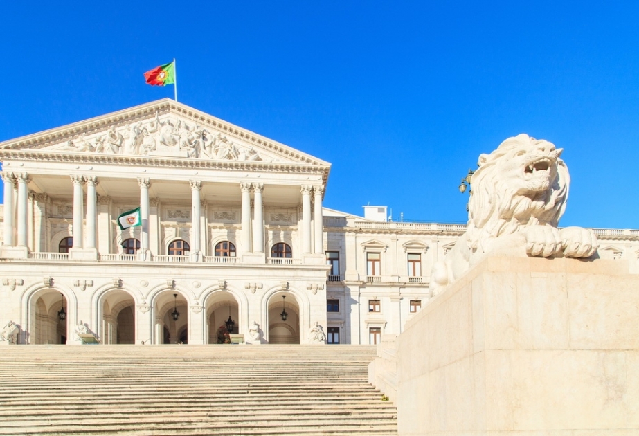 Парламент Португалии обязал банки сообщать о счетах