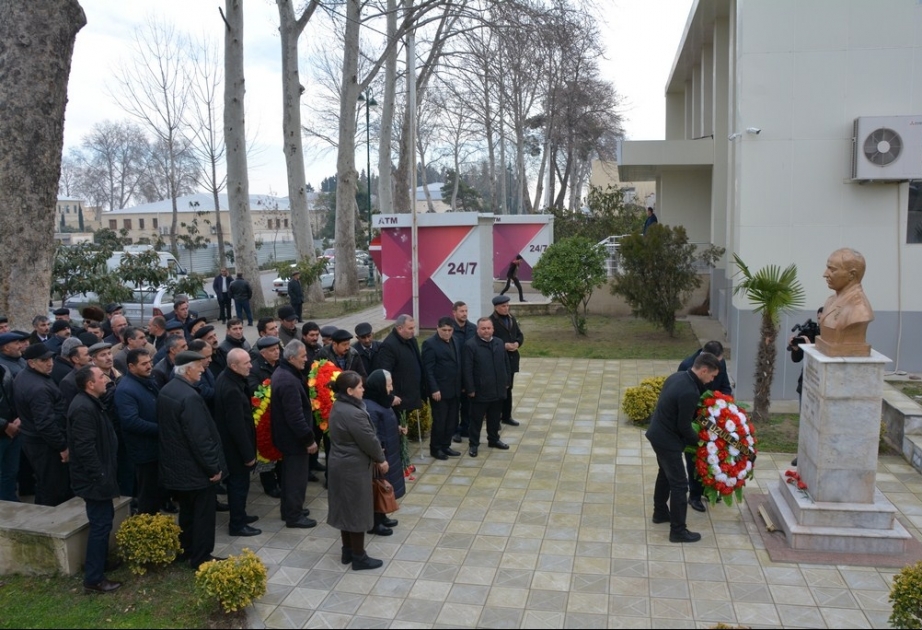 Tərtərdə Milli Qəhrəman Elman Hüseynovun xatirəsi anılıb