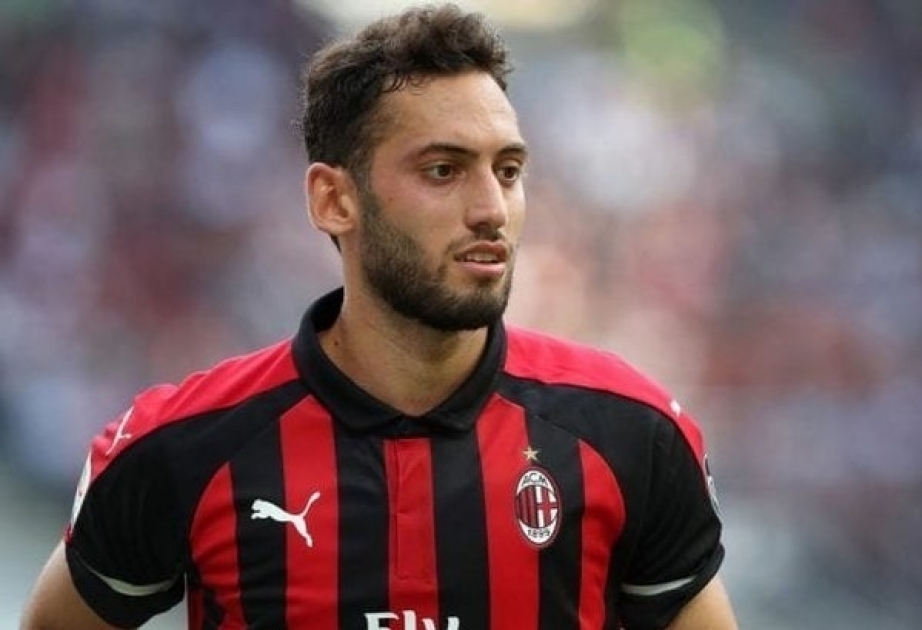 “Milan” klubu Penteklə müqavilə imzalamaq üçün Çalxanoğlunu sata bilər