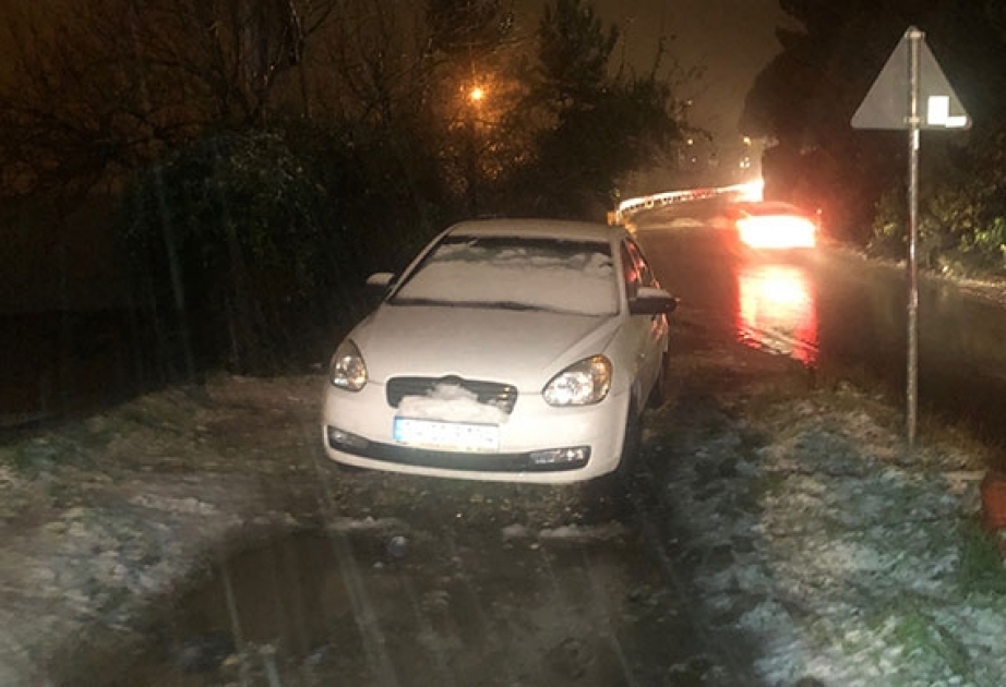 Güclü qar səbəbindən Ankara-İstanbul şosesi bağlanıb