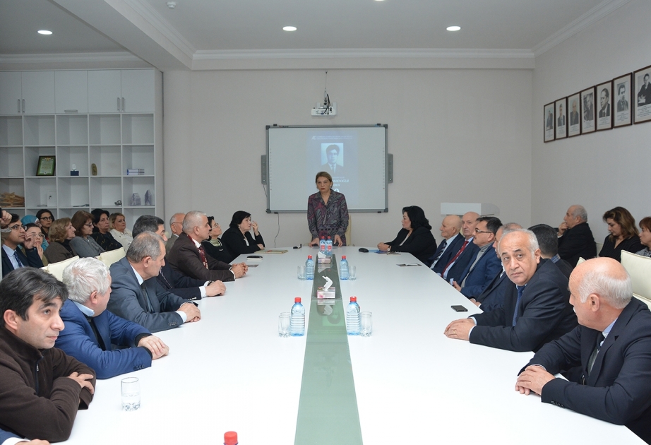 Görkəmli alim Qara Əhmədovun xatirəsi anılıb