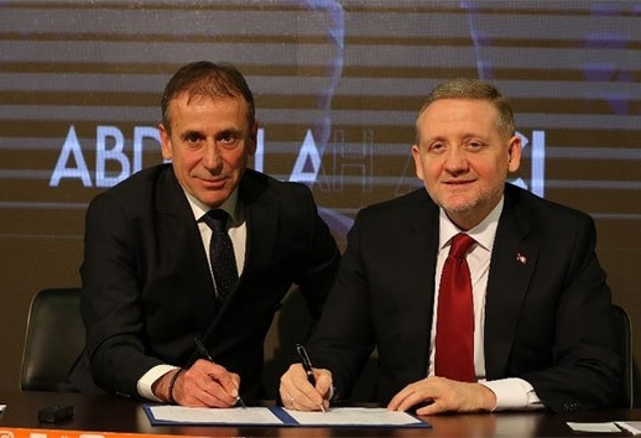 “Başakşəhər” məşqçisini itirmək istəmir