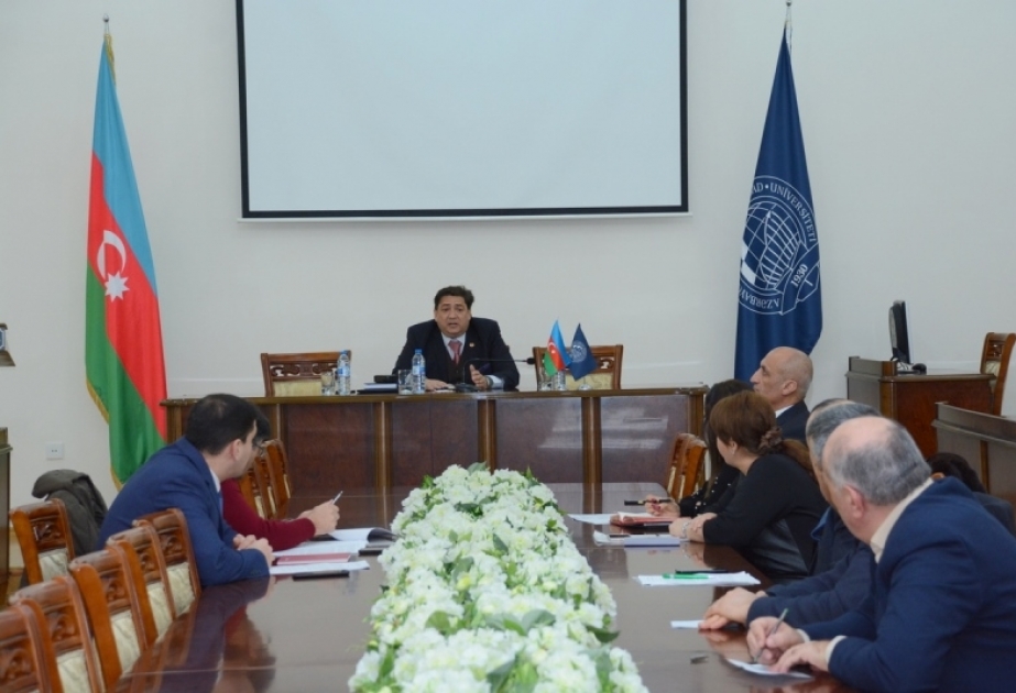 UNEC-də elmi tədqiqatların prioritetləri müzakirə edilib