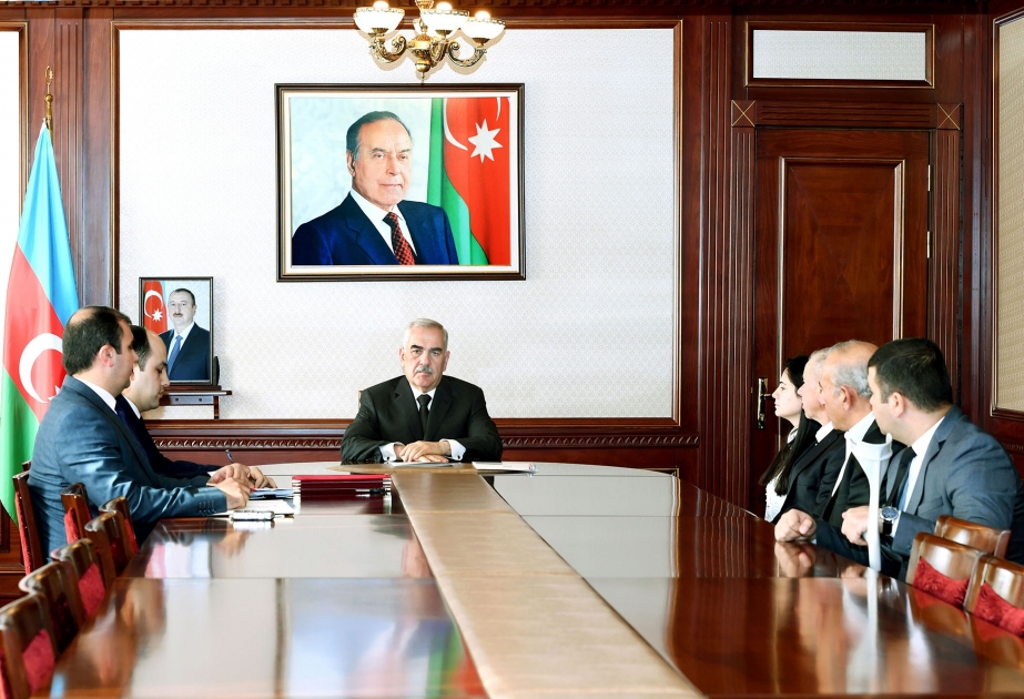 Şəhid ailəsinə, müharibə iştirakçılarına mənzil və avtomobil təqdim olunub