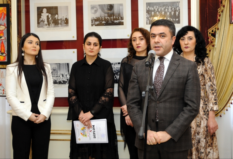 Dövlət Təhlükəsizliyi Xidmətinin Mədəniyyət Mərkəzində növbəti sərgi 20 Yanvar faciəsi qurbanlarının xatirəsinə həsr edilib