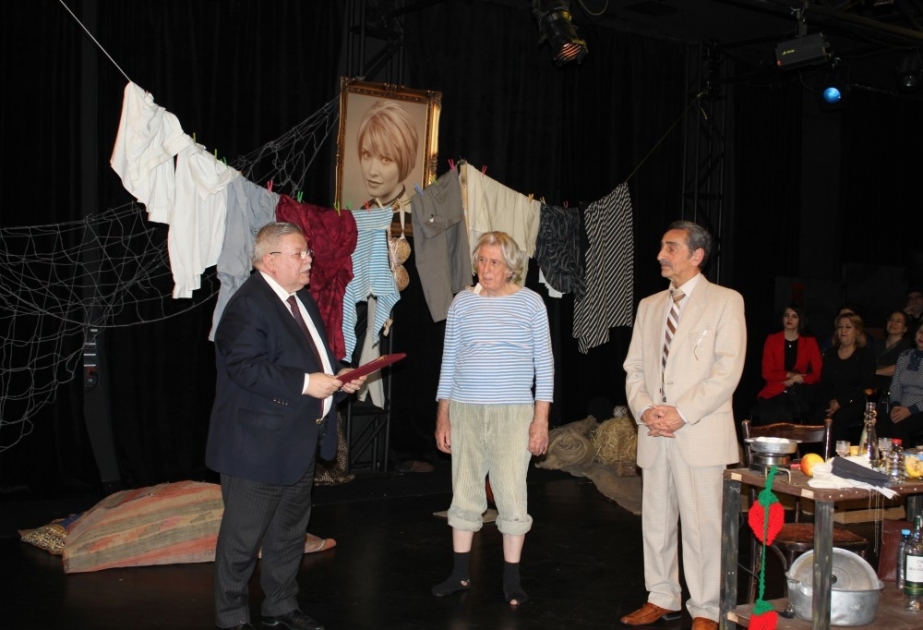 Xalq artisti Hacı İsmayılov 75 illiyini teatrsevərlərlə birlikdə qeyd edib