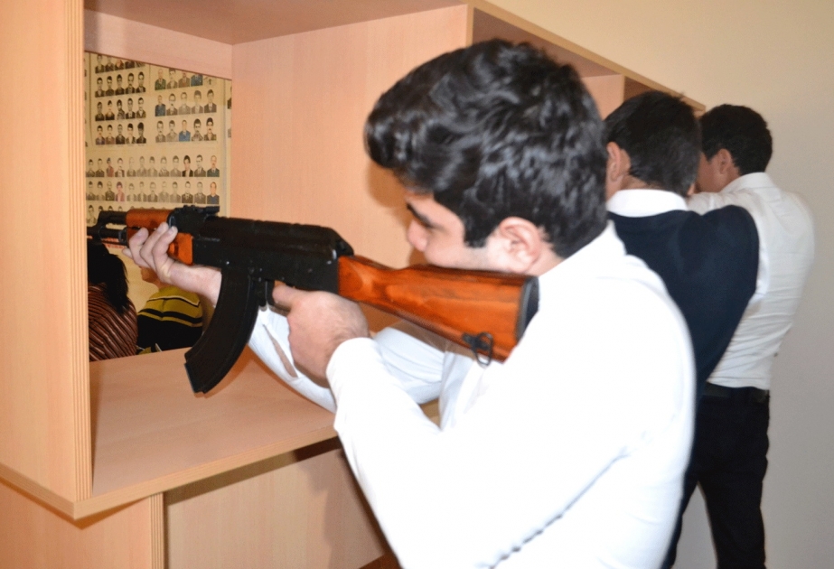 Məktəblilər arasında güllə atıcılığı üzrə keçirilən yarışın qalibləri mükafatlandırılıb
