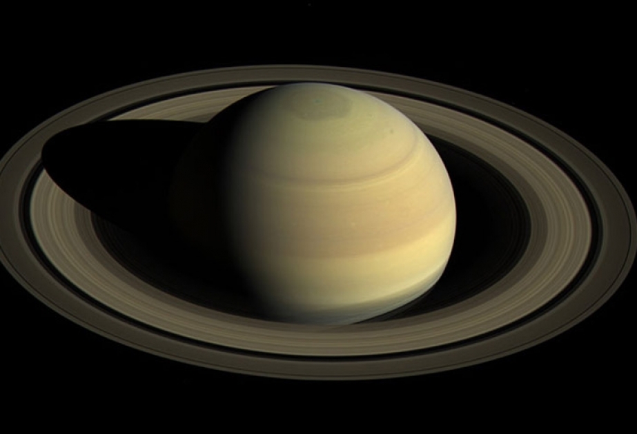 Saturnda sutkanın neçə saat olduğu ölçülüb
