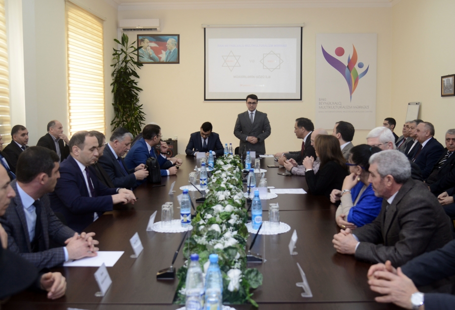 “Holokost və Xocalı - müasirlərin gözü ilə” mövzusunda dəyirmi masa keçirilib