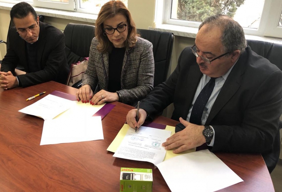 Biofizika İnstitutu ilə Xəzər Universiteti arasında əməkdaşlıq memorandumu imzalanıb