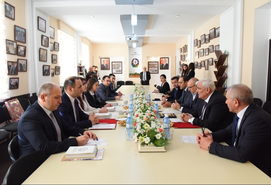 Dillər Universiteti və İlahiyyat İnstitutu elmi-pedaqoji və elmi-tədqiqat istiqamətlərində əməkdaşlığa başlayır