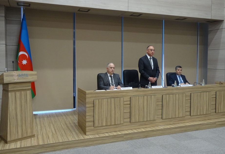 AQTA-nın sədri bioloji fəallığa malik qida əlavələrinin idxalı və satışı ilə məşğul olan sahibkarlarla görüşüb