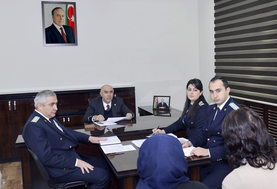 Baş prokuror Şamaxıda vətəndaşları qəbul edib