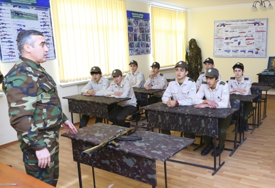 Sumqayıtın komandası məktəblilər arasında keçirilən “Əsgər olmağa hazıram!” devizi altında turnirin qalib olub