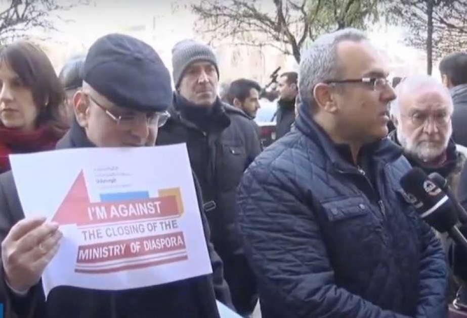 خلاف بين رئيس الوزراء الأرميني والجالية الارمينية