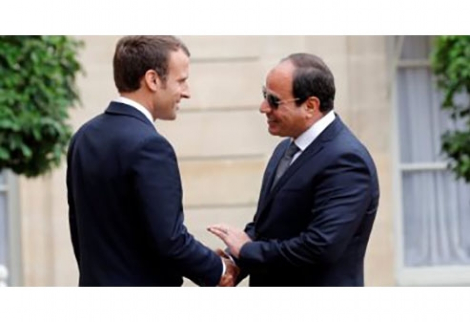 Президент Франции прибыл с трехдневным визитом в Египет