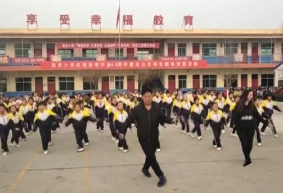 El Gobierno chino obliga a impartir media hora de gimnasia antes de comenzar las clases