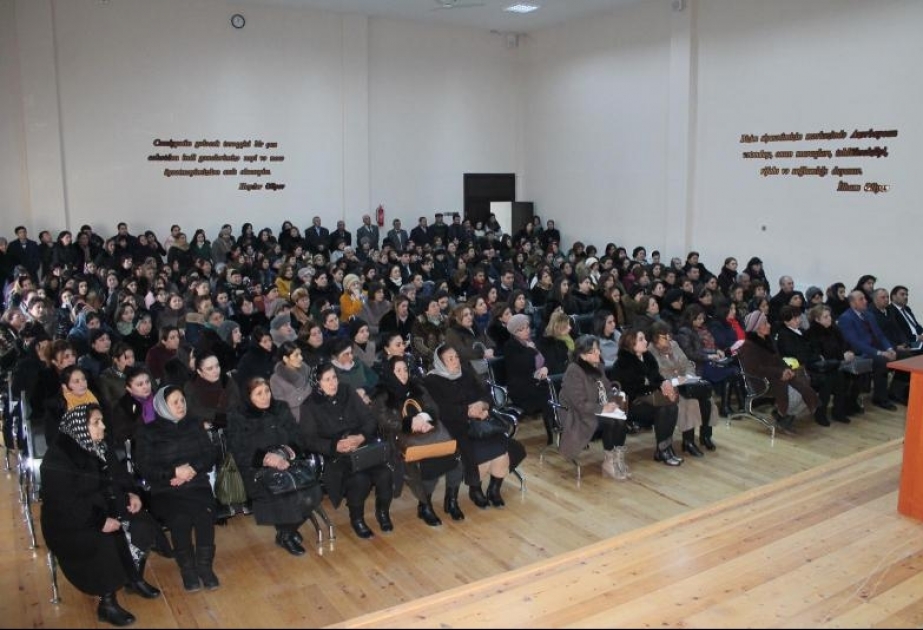Xarici dil fənləri üzrə metodistlərə buraxılış imtahanlarının yeni qaydaları haqqında məlumat verilib