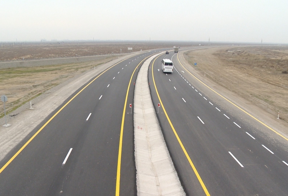 Azərbaycanda son on beş ildə 15 min kilometr avtomobil yolu çəkilib