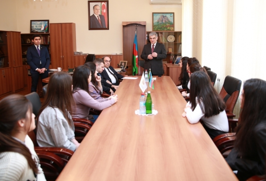 Müəllim peşəsini seçən gənclərin üzərinə böyük məsuliyyət düşür