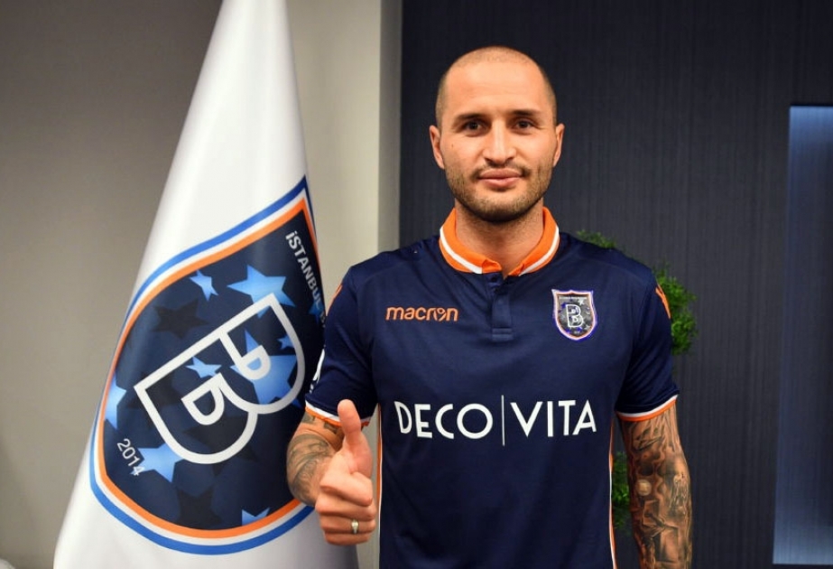 “Başakşəhər” iki futbolçu ilə heyətini gücləndirib