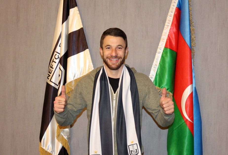 “Neftçi” italiyalı futbolçunu transfer edib