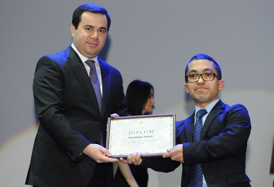 İstedadlı və yaradıcı gənclər mükafatlandırılıblar