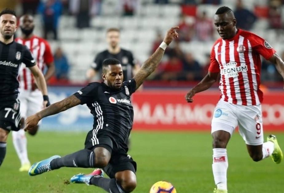 Beşiktaş antalyaspor canlı izle. Бешикташ Антальяспор. Футбольный клуб Бешикташ состав.