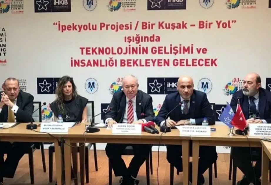 Staatliches Komitee für Arbeit mit Diaspora und Zentrum für strategische und soziale Forschungen der Marmara-Gruppe unterzeichnen Vertrag